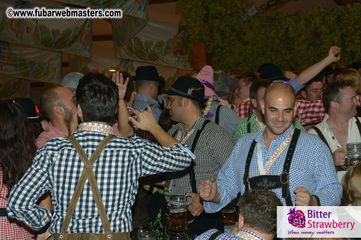 Beer tent seating in the legendary Hofbr?ñu Festze