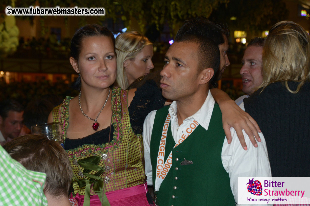 Beer tent seating in the legendary Hofbr?ñu Festze