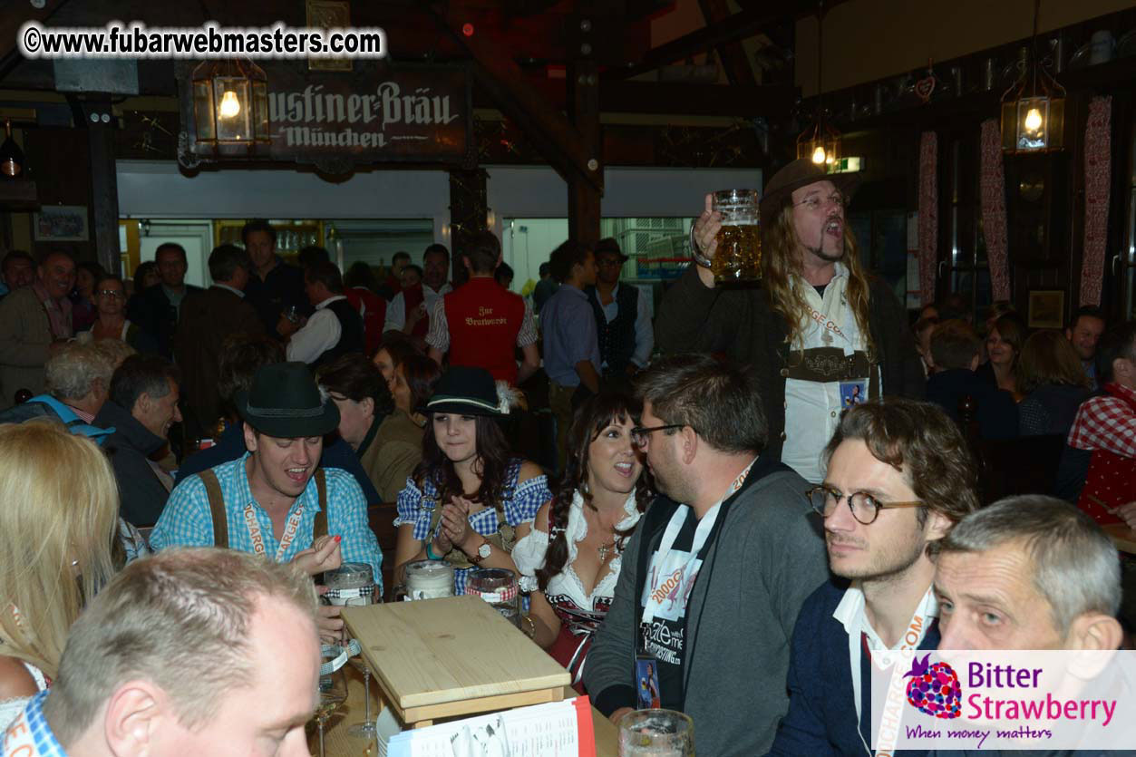 Seating in the legendary beer tent Zur Bratwurst