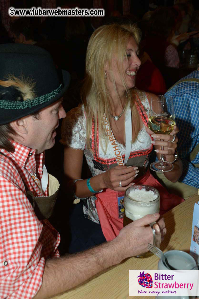 Seating in the legendary beer tent Zur Bratwurst