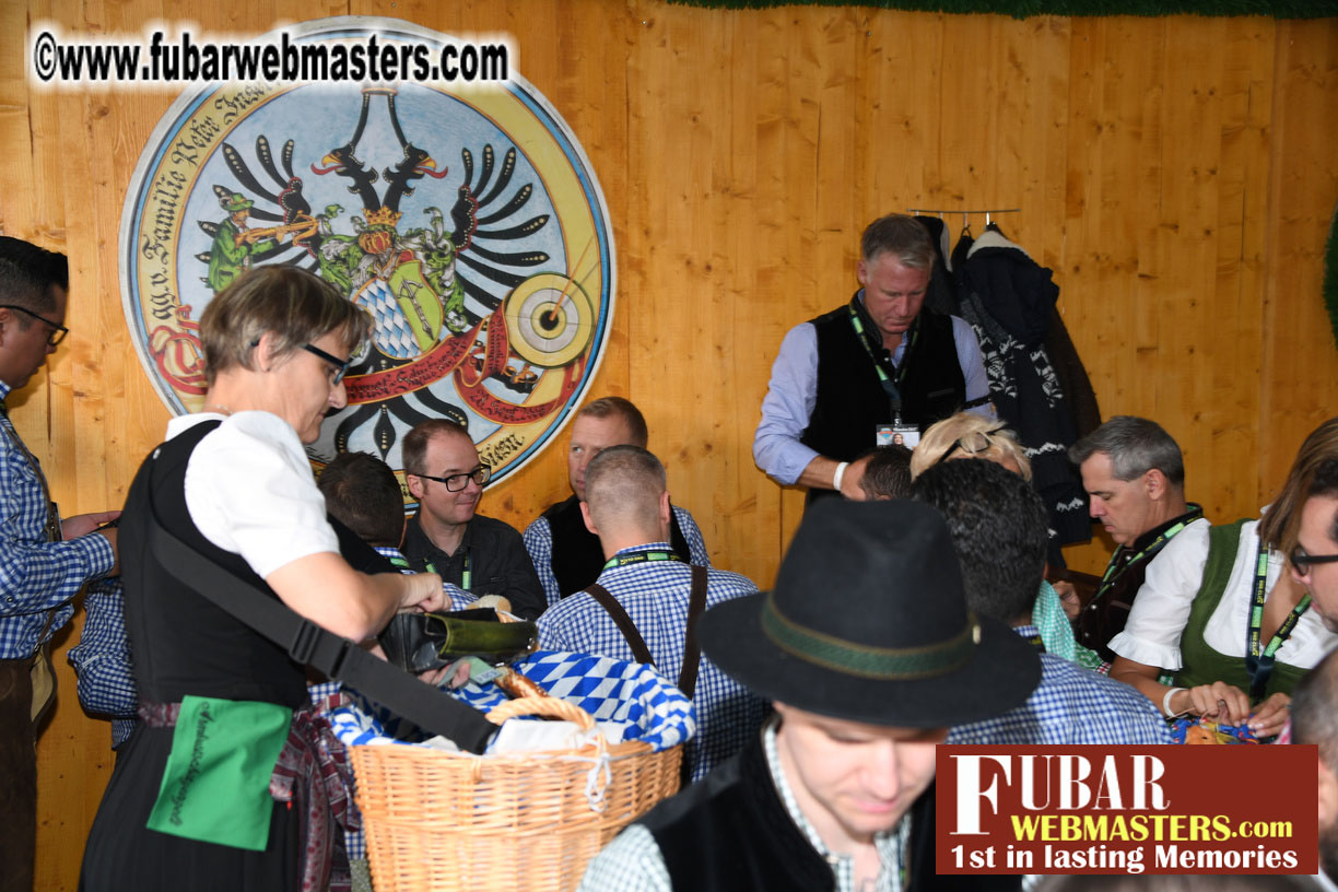 Day1 - Armbrustsch??tzen Beer Tent