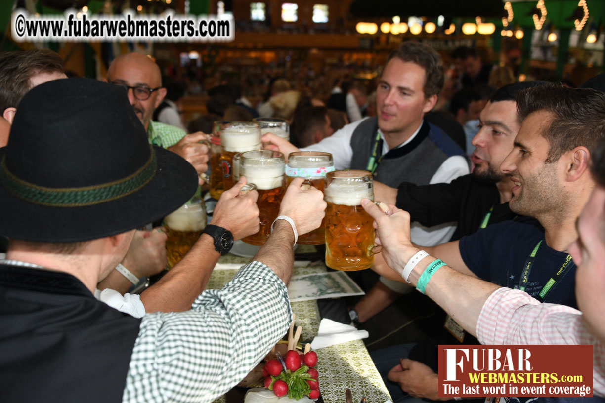 Day1 - Armbrustsch??tzen Beer Tent