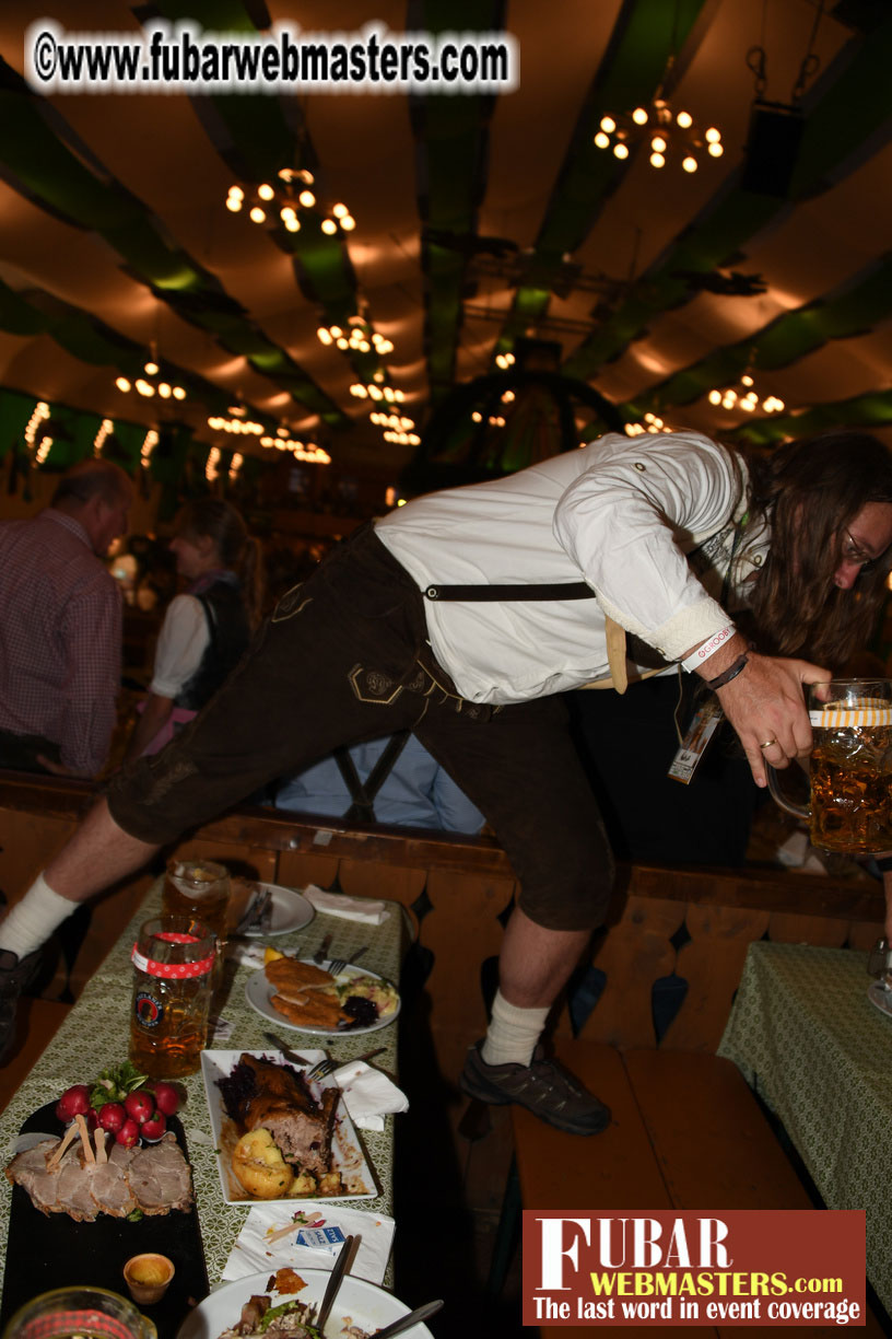 Day 2 part 2 - Armbrustsch??tzen Beer Tent