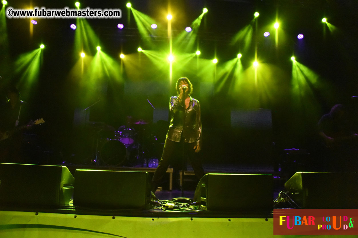 DECADES @ the Bud Light South Stage