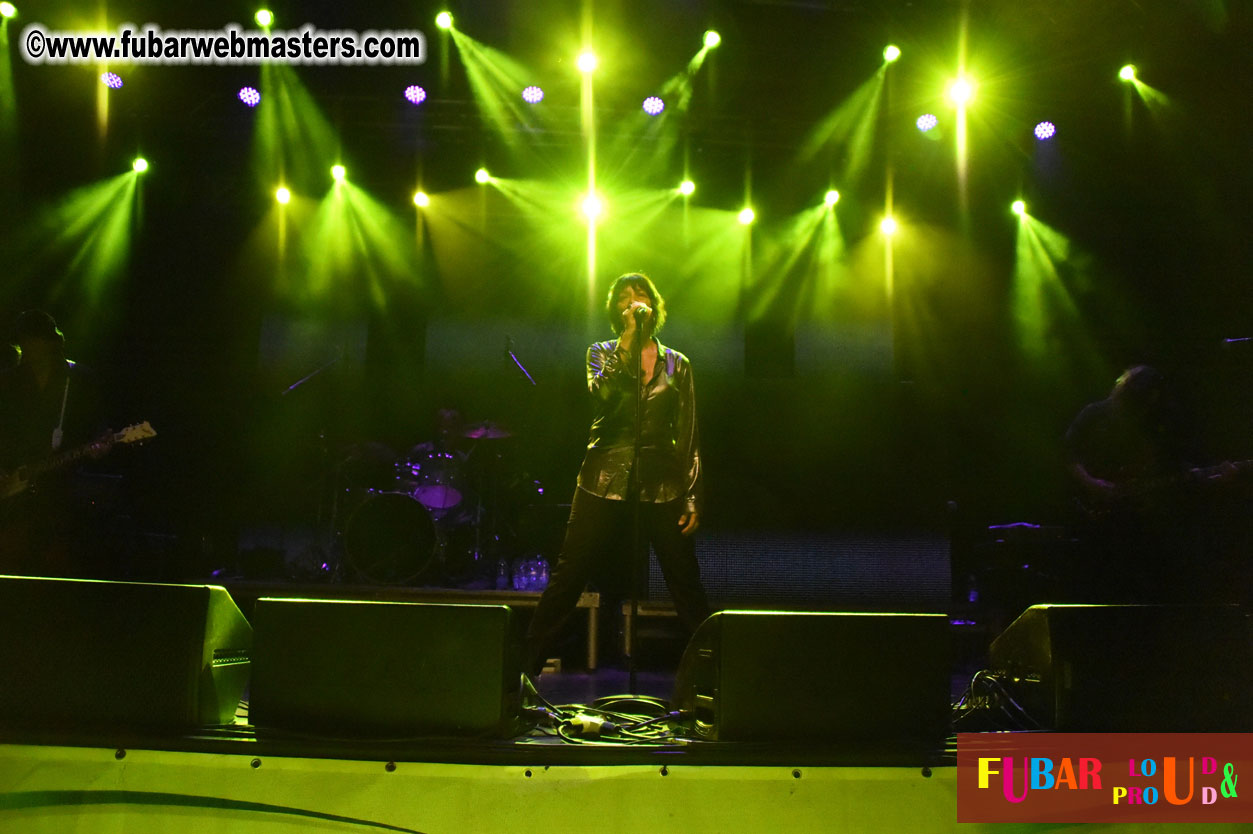 DECADES @ the Bud Light South Stage