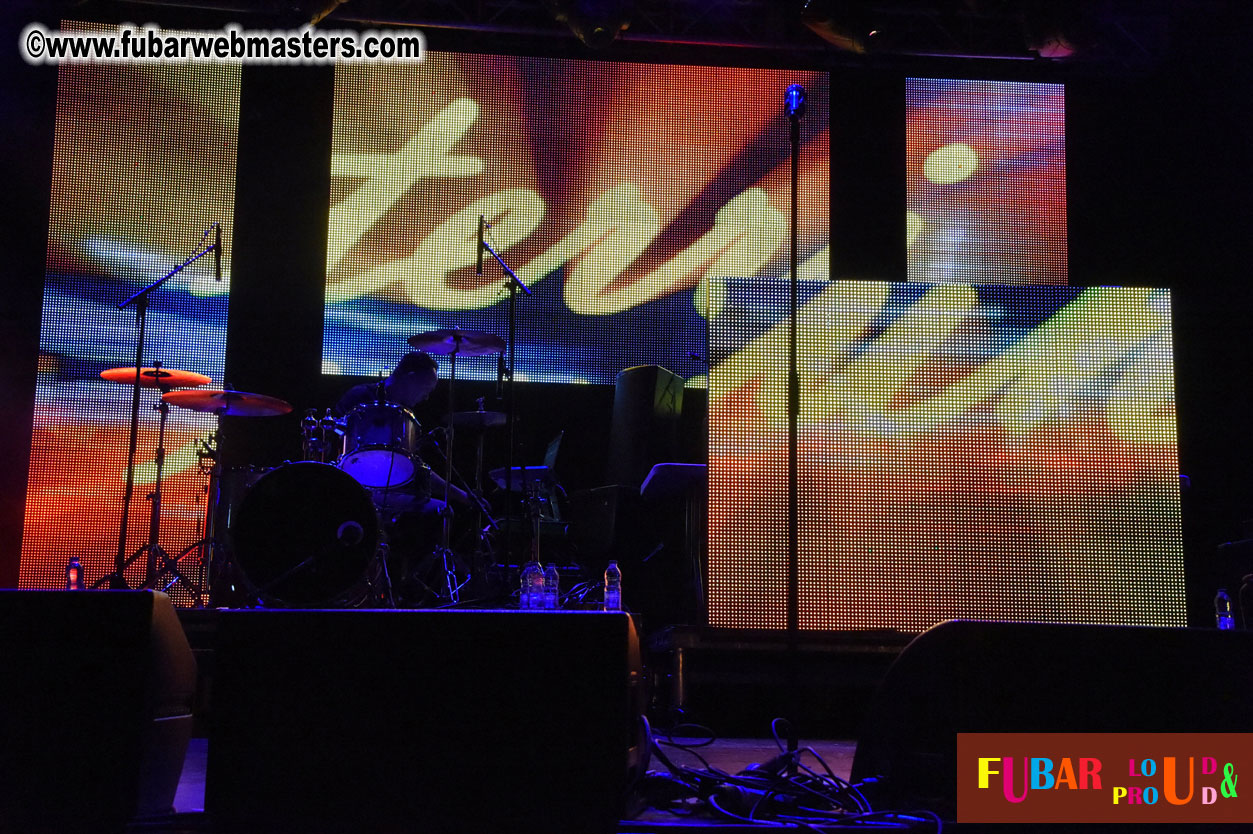 DECADES @ the Bud Light South Stage