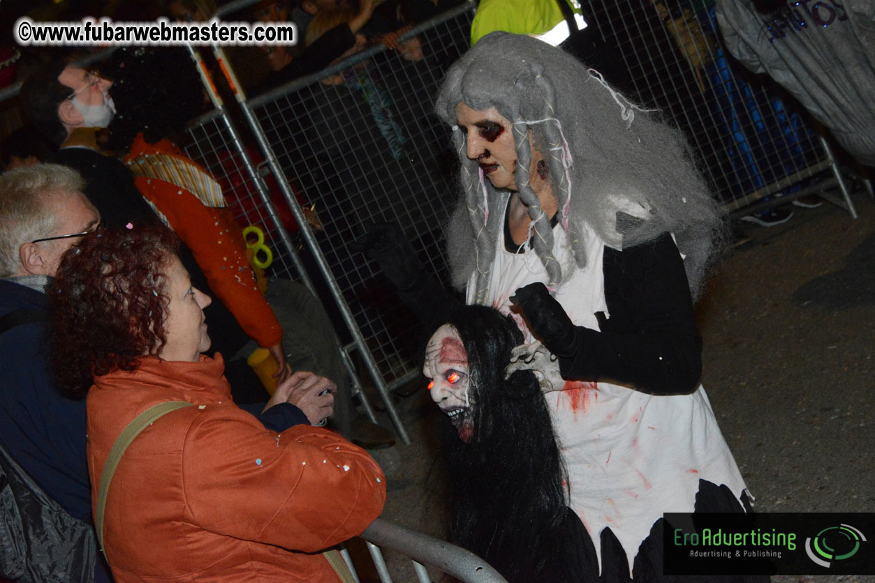 Pre-Show Carnival Parade at TES Sitges