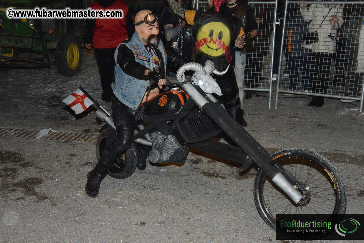 Pre-Show Carnival Parade at TES Sitges