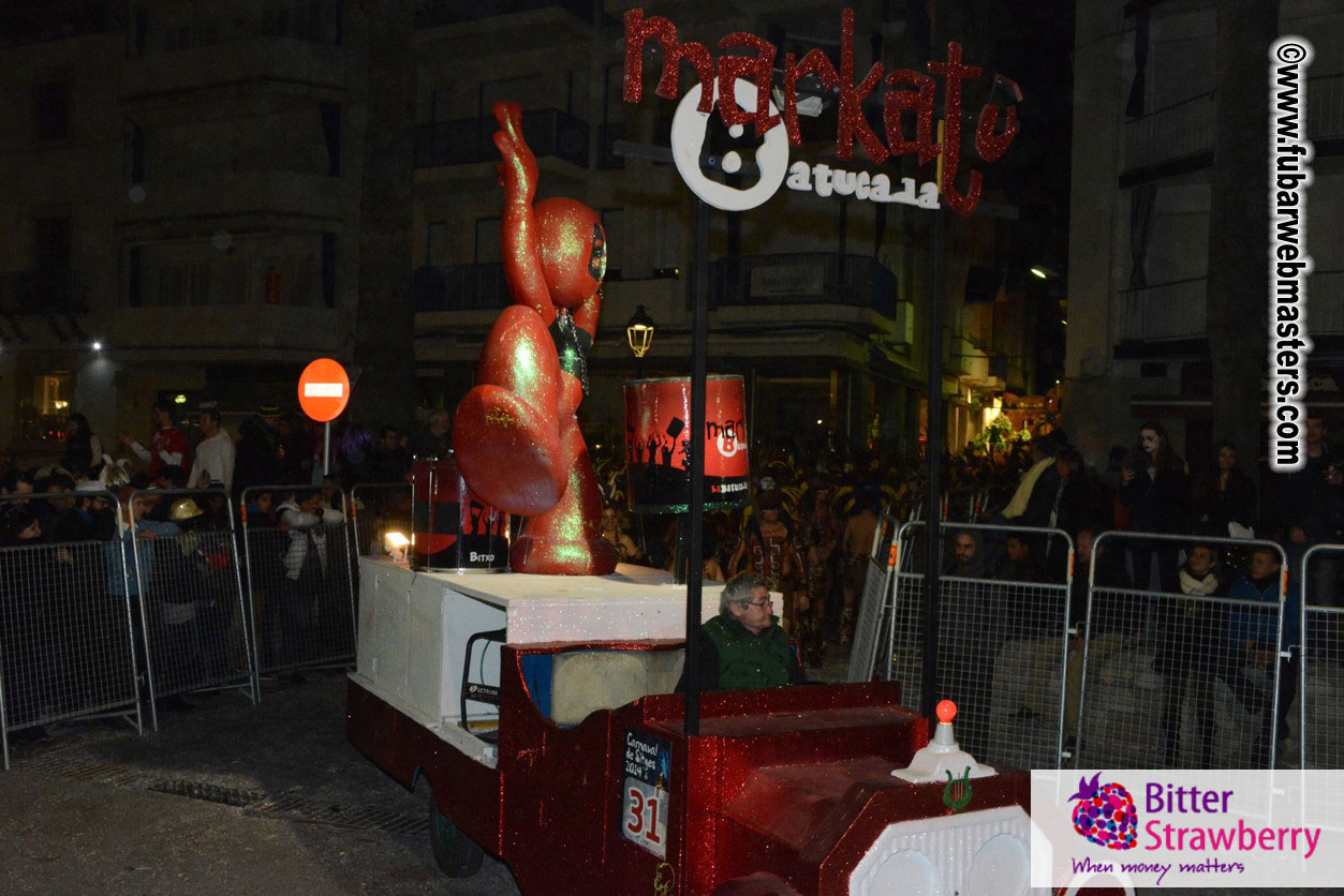 Pre-Show Carnival Parade at TES Sitges