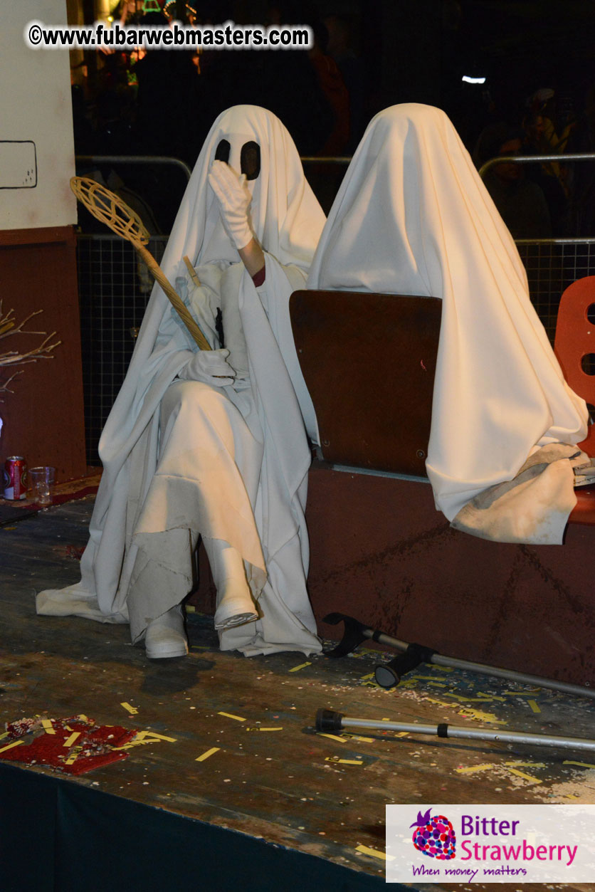 Pre-Show Carnival Parade at TES Sitges