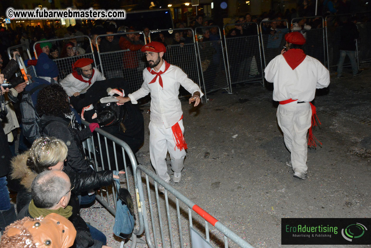 Pre-Show Carnival Parade at TES Sitges