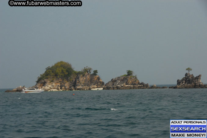 Speedboat Island Hopping