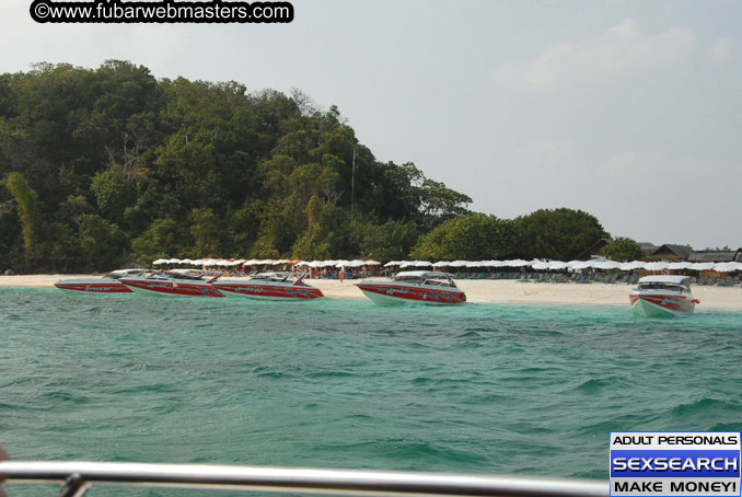 Speedboat Island Hopping