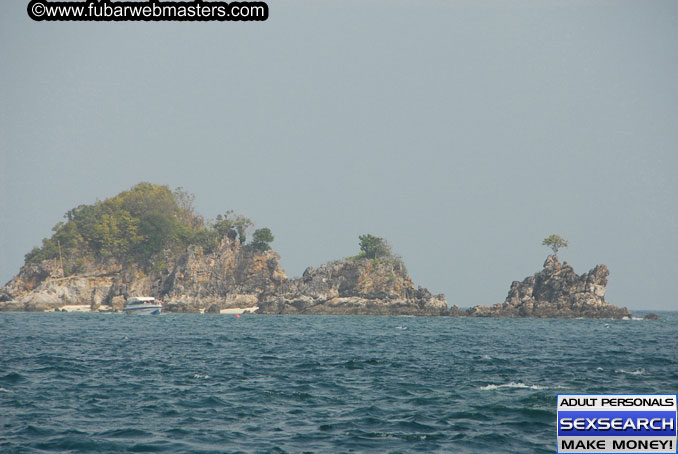 Speedboat Island Hopping