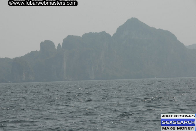 Speedboat Island Hopping