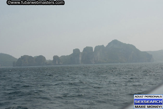 Speedboat Island Hopping