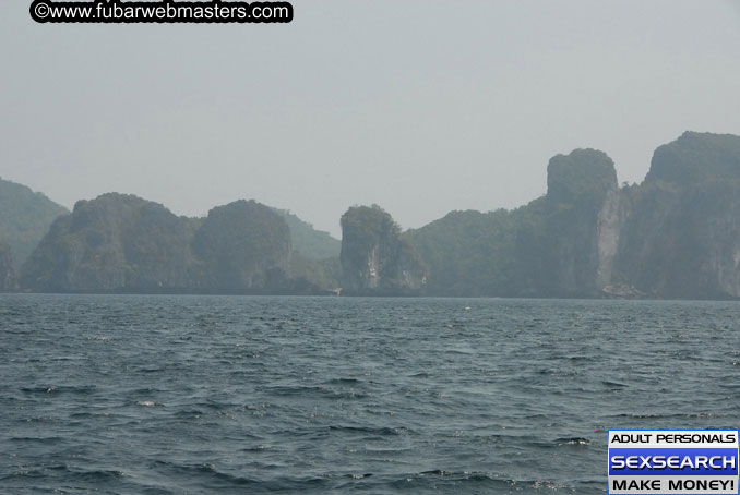 Speedboat Island Hopping