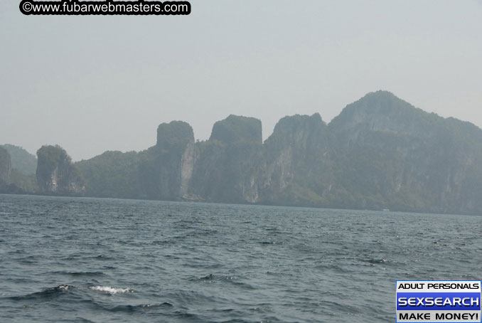 Speedboat Island Hopping