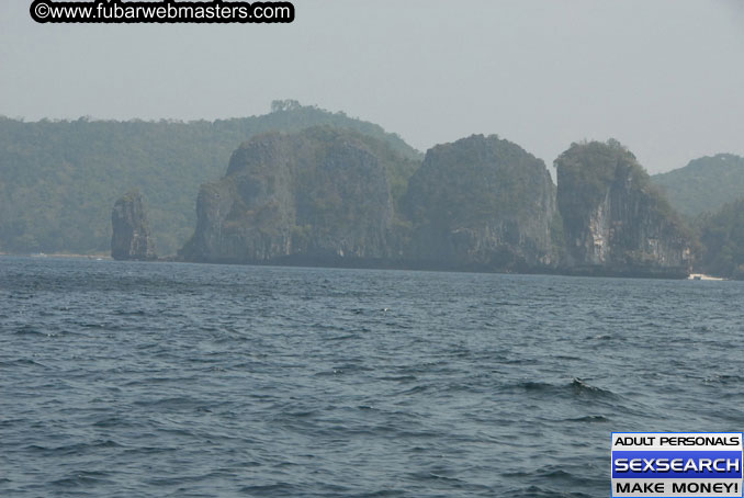 Speedboat Island Hopping