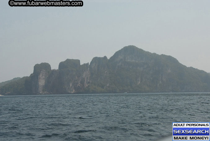 Speedboat Island Hopping