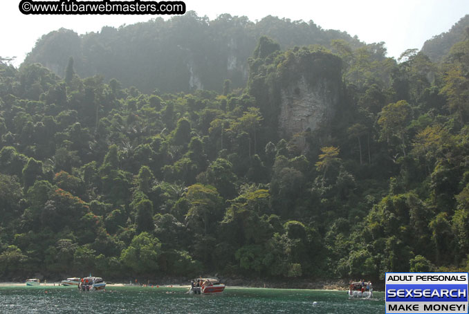 Speedboat Island Hopping