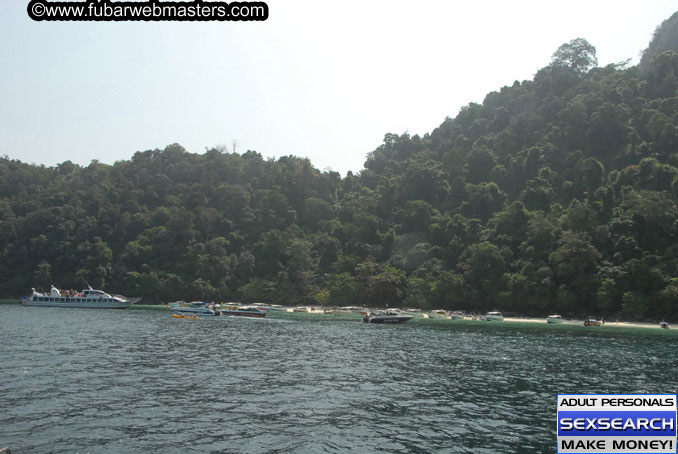 Speedboat Island Hopping