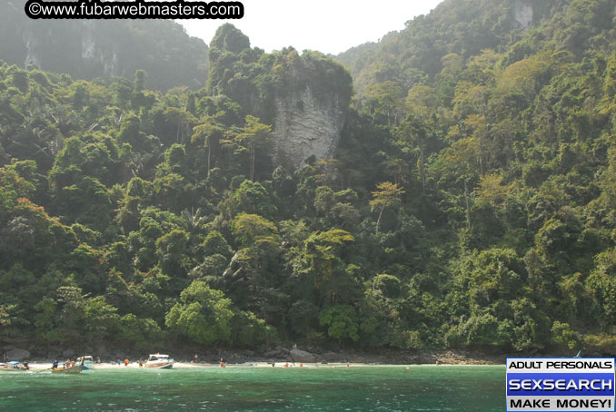 Speedboat Island Hopping