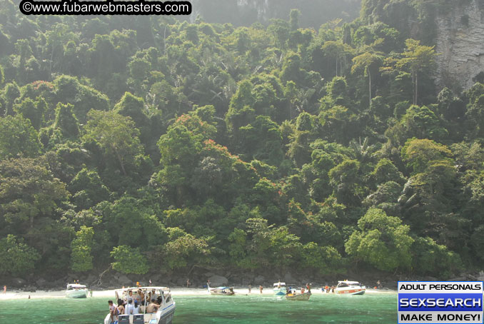 Speedboat Island Hopping