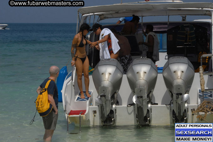 Speedboat Island Hopping