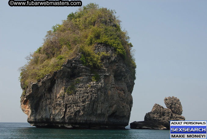 Speedboat Island Hopping