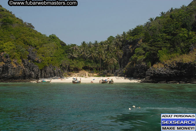 Speedboat Island Hopping