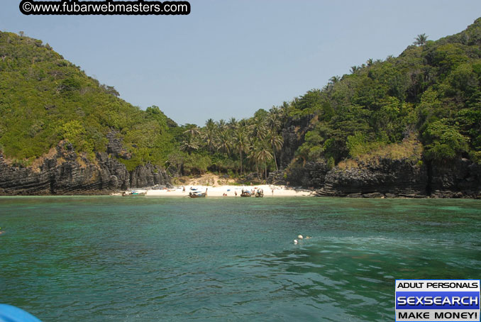 Speedboat Island Hopping