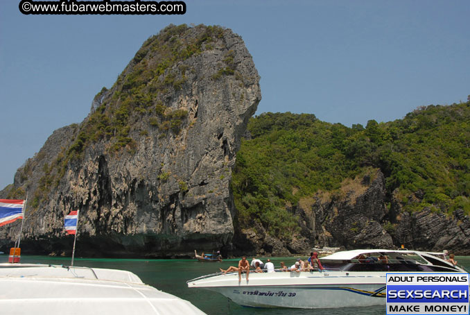 Speedboat Island Hopping