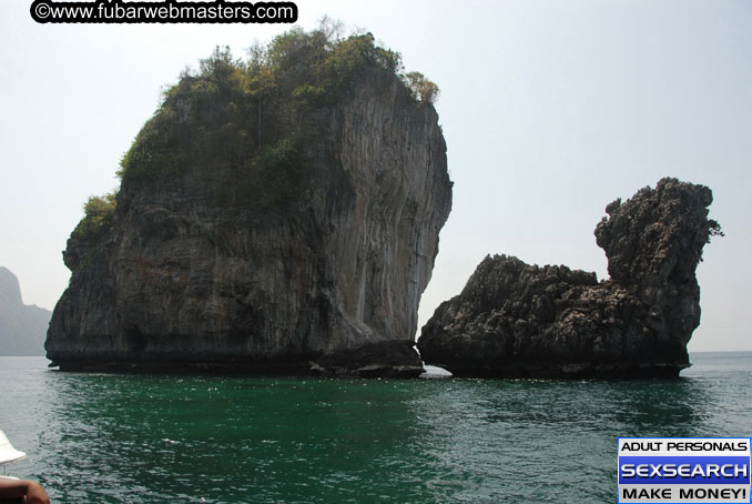 Speedboat Island Hopping