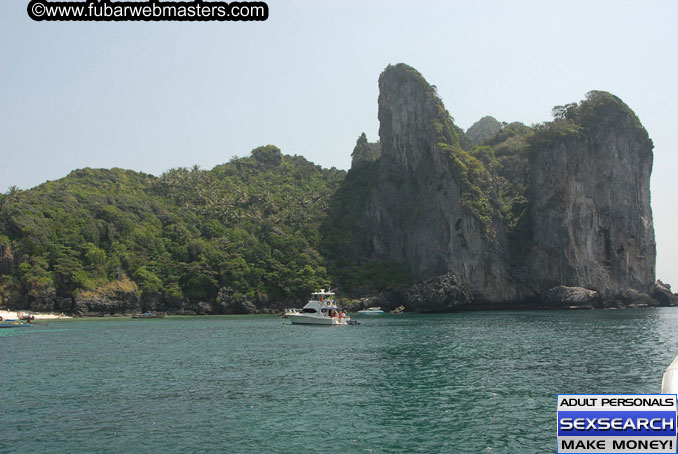 Speedboat Island Hopping