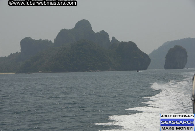 Speedboat Island Hopping