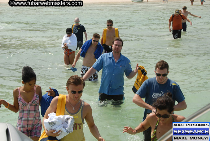 Speedboat Island Hopping