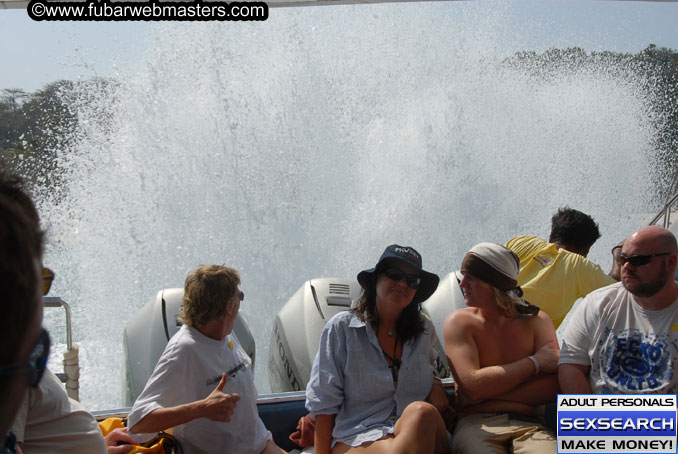 Speedboat Island Hopping