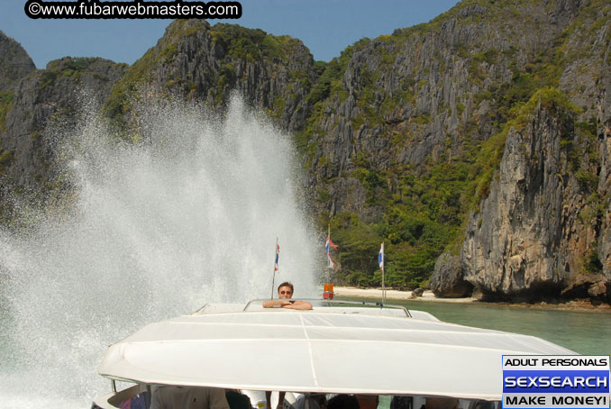 Speedboat Island Hopping