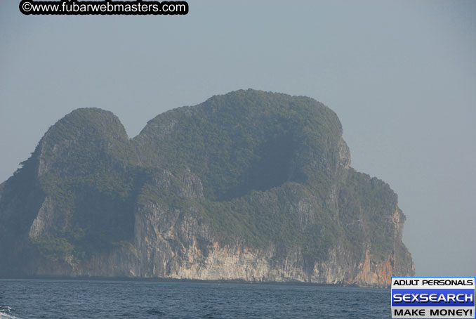 Speedboat Island Hopping