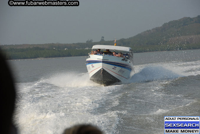 Speedboat Island Hopping