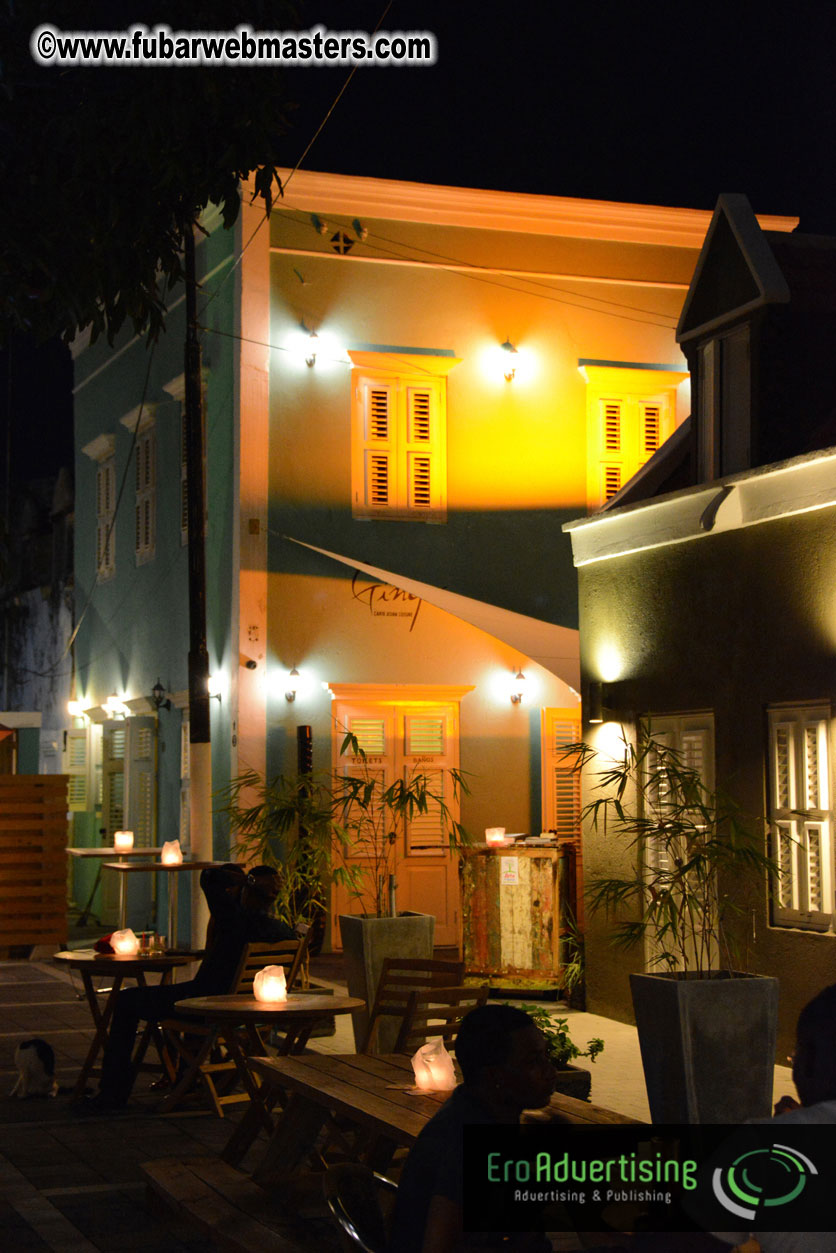 Reporo Party at the Mundo Bizarro