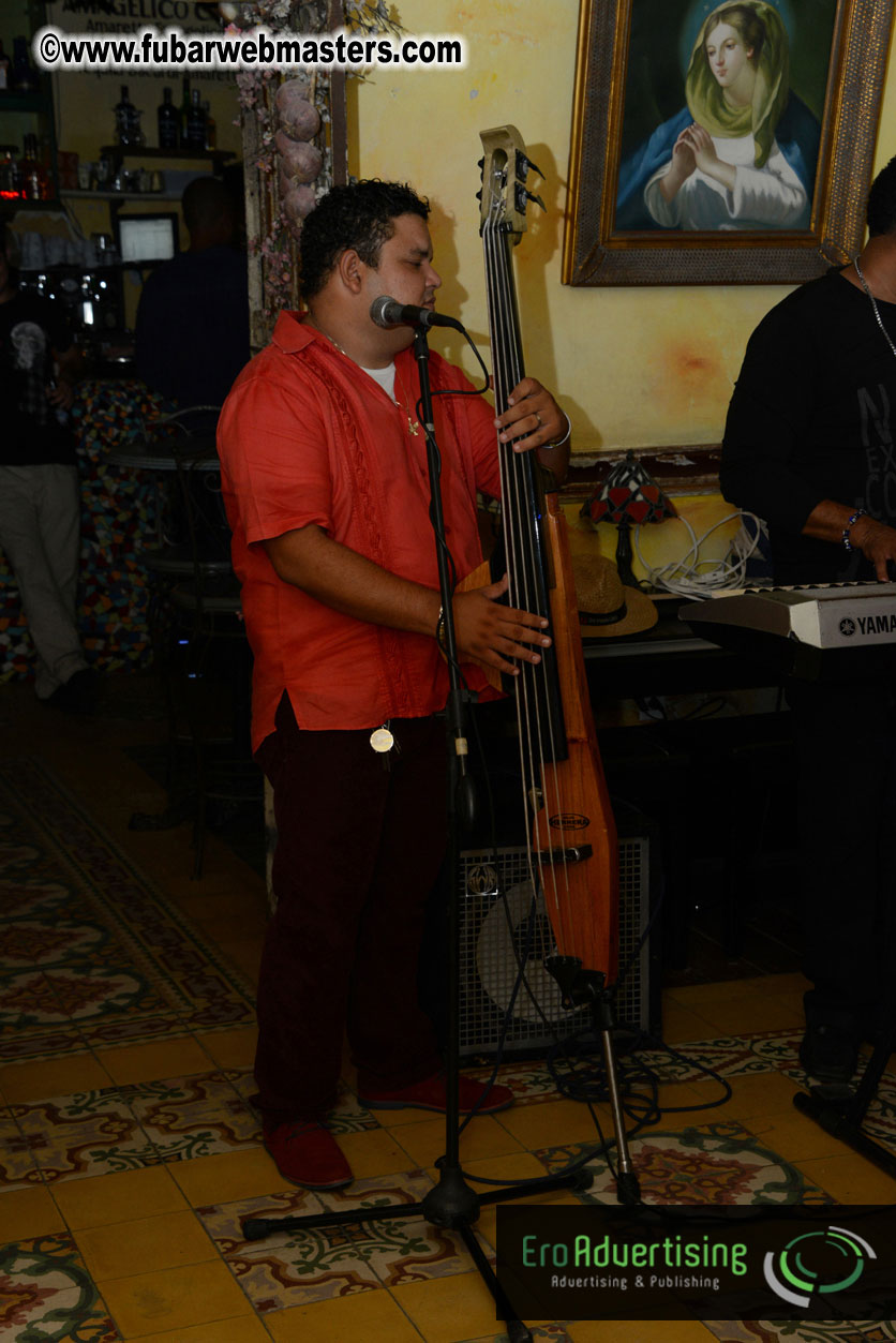 Reporo Party at the Mundo Bizarro