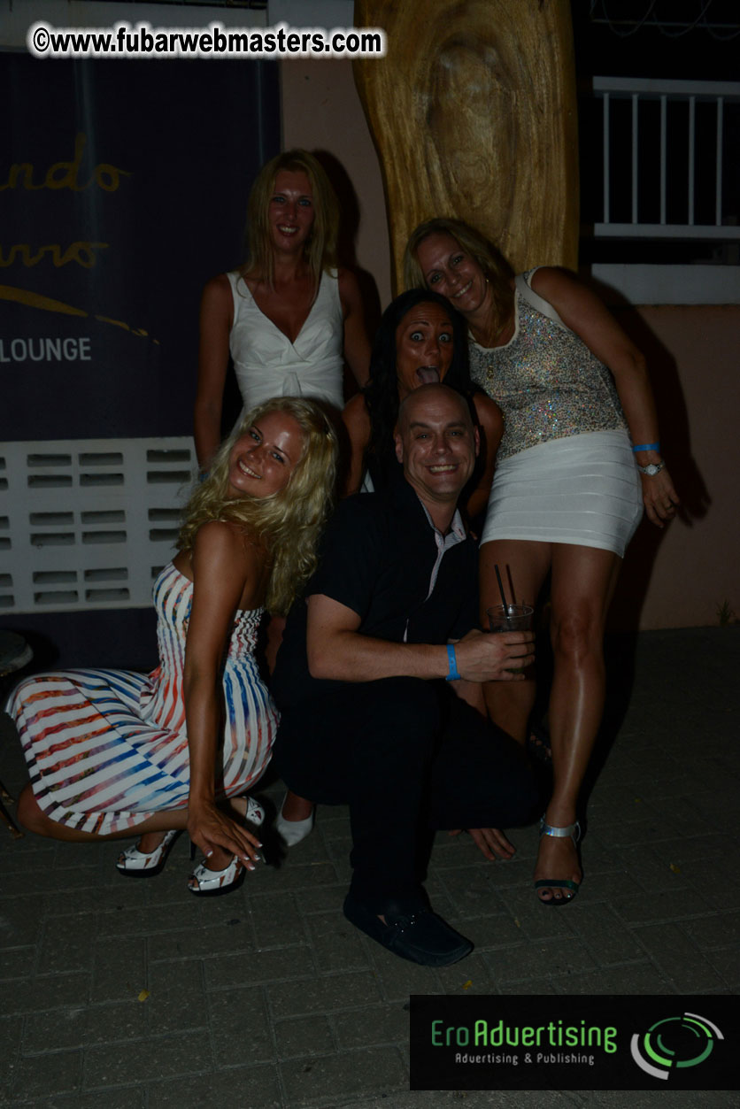 Reporo Party at the Mundo Bizarro