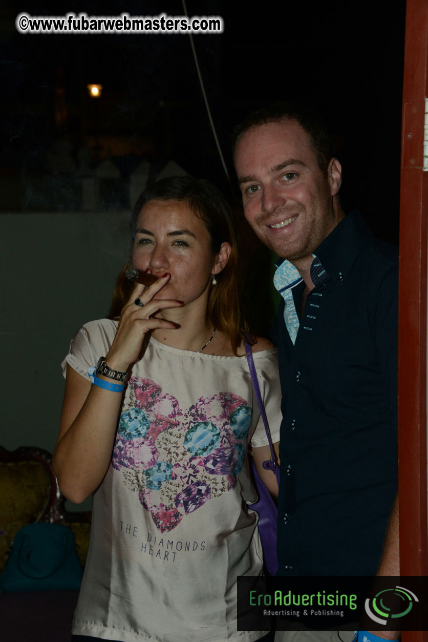 Reporo Party at the Mundo Bizarro