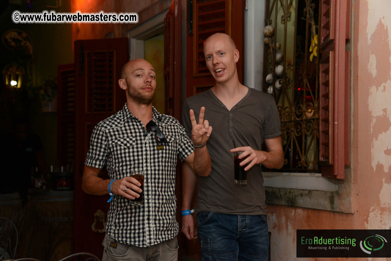 Reporo Party at the Mundo Bizarro