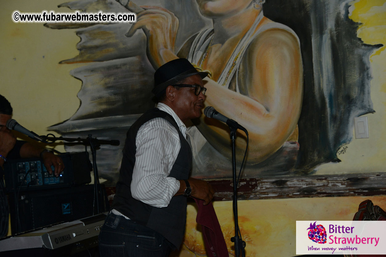 Reporo Party at the Mundo Bizarro