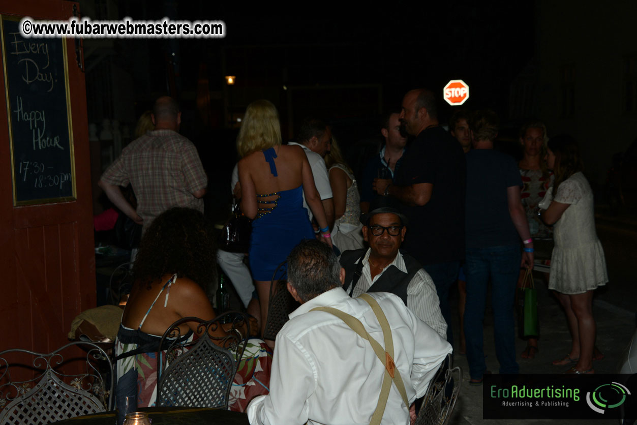 Reporo Party at the Mundo Bizarro