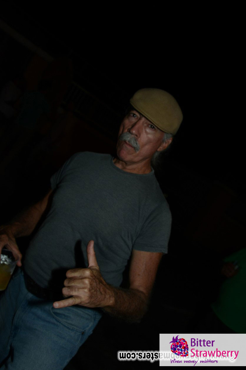 Reporo Party at the Mundo Bizarro