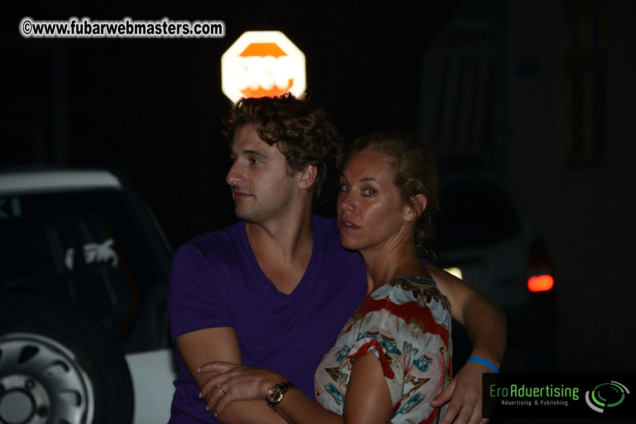 Reporo Party at the Mundo Bizarro